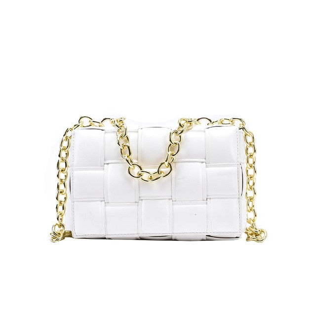 Flap style chain shoulder bag Create your own luxurious elegance with  METROCITY's best-selling handbag line