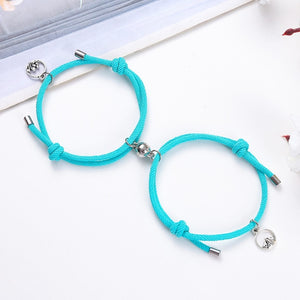 2pcs Couple Magnet Attract Each Other Creative Personality Couple Bracelet Men and Women Charm Girl Bracelet Jewelry Lover Gift